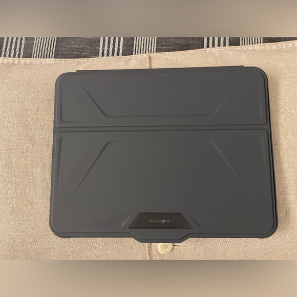 NEW Targus - Pro-Tek Case for 10.9\